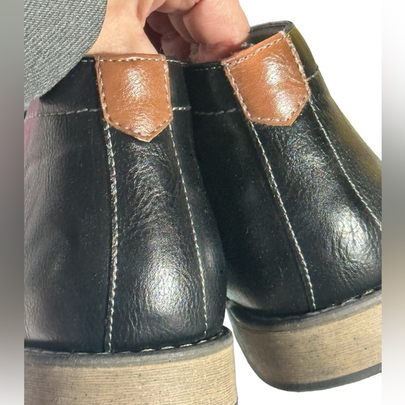 Men’s Casual Dress Shoe Chukka Boot Black Tan Accent on Back Size 8 Gently Worn - Picture 5 of 12